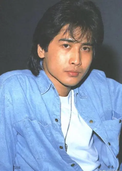 齐秦:华语乐坛的浪子歌者,歌声里藏着旷野