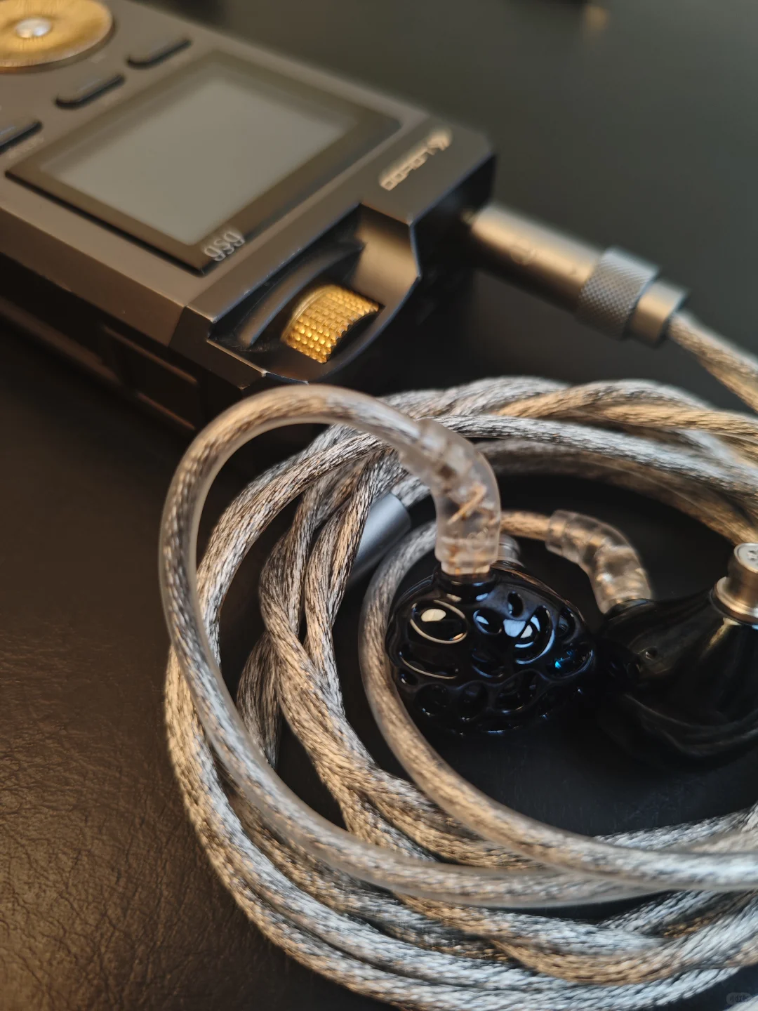 听了十年老歌，今天才听懂了前奏里的海浪声