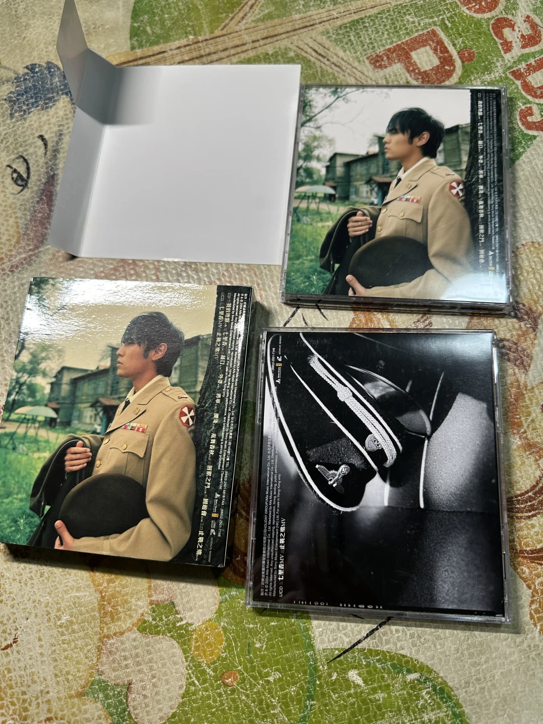 【➗】周杰伦《七里香》首批正版CD全套