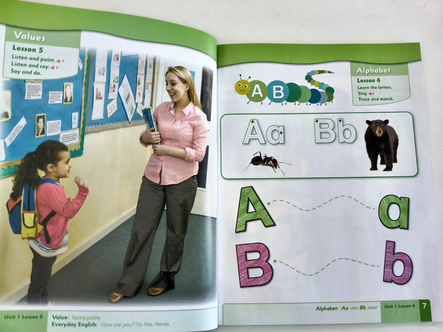 友邻的幼儿版，Frist Friends幼儿英语教材