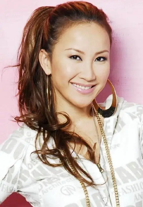 李玟:华语乐坛的阳光精灵,用歌声点燃舞台