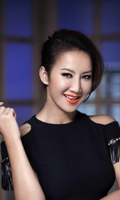 李玟:华语乐坛的阳光精灵,用歌声点燃舞台