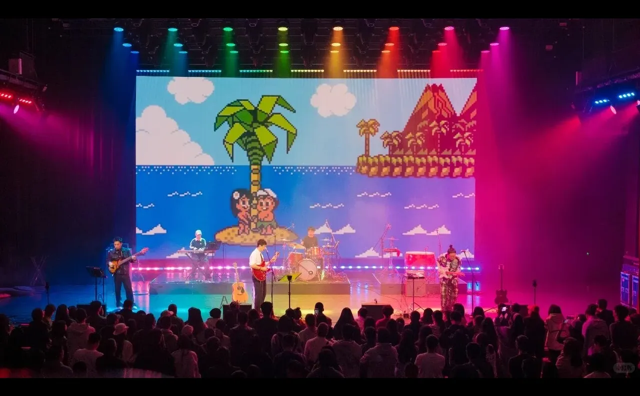 金曲唤醒回忆，唱响冬日怀旧之夜🎤