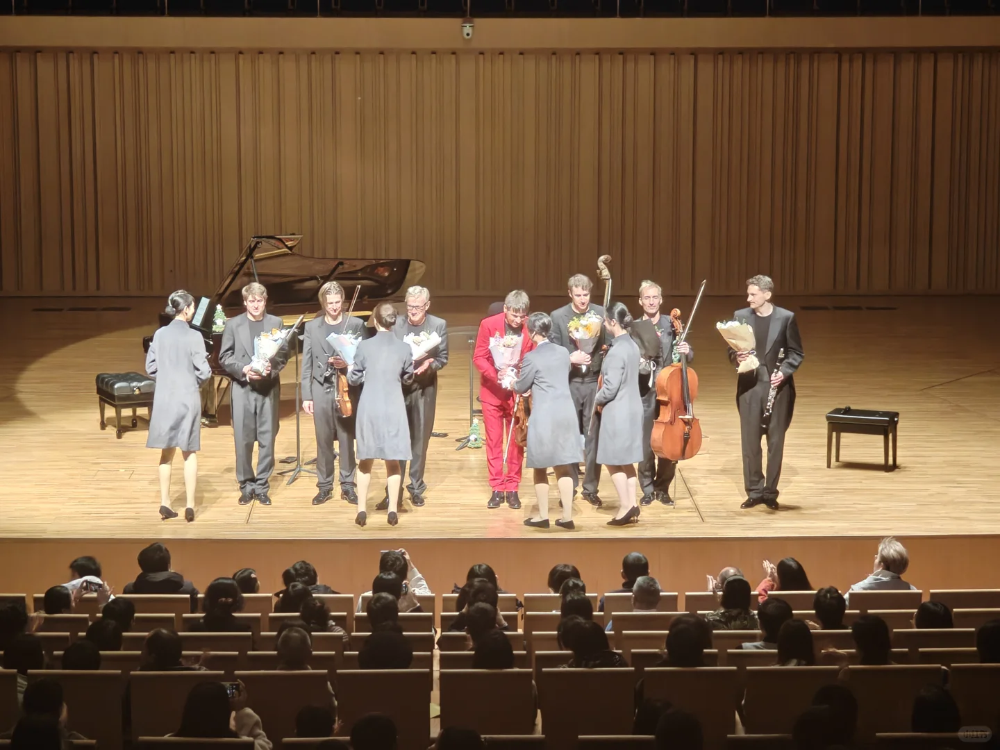 视听盛宴！接入音乐的世界！