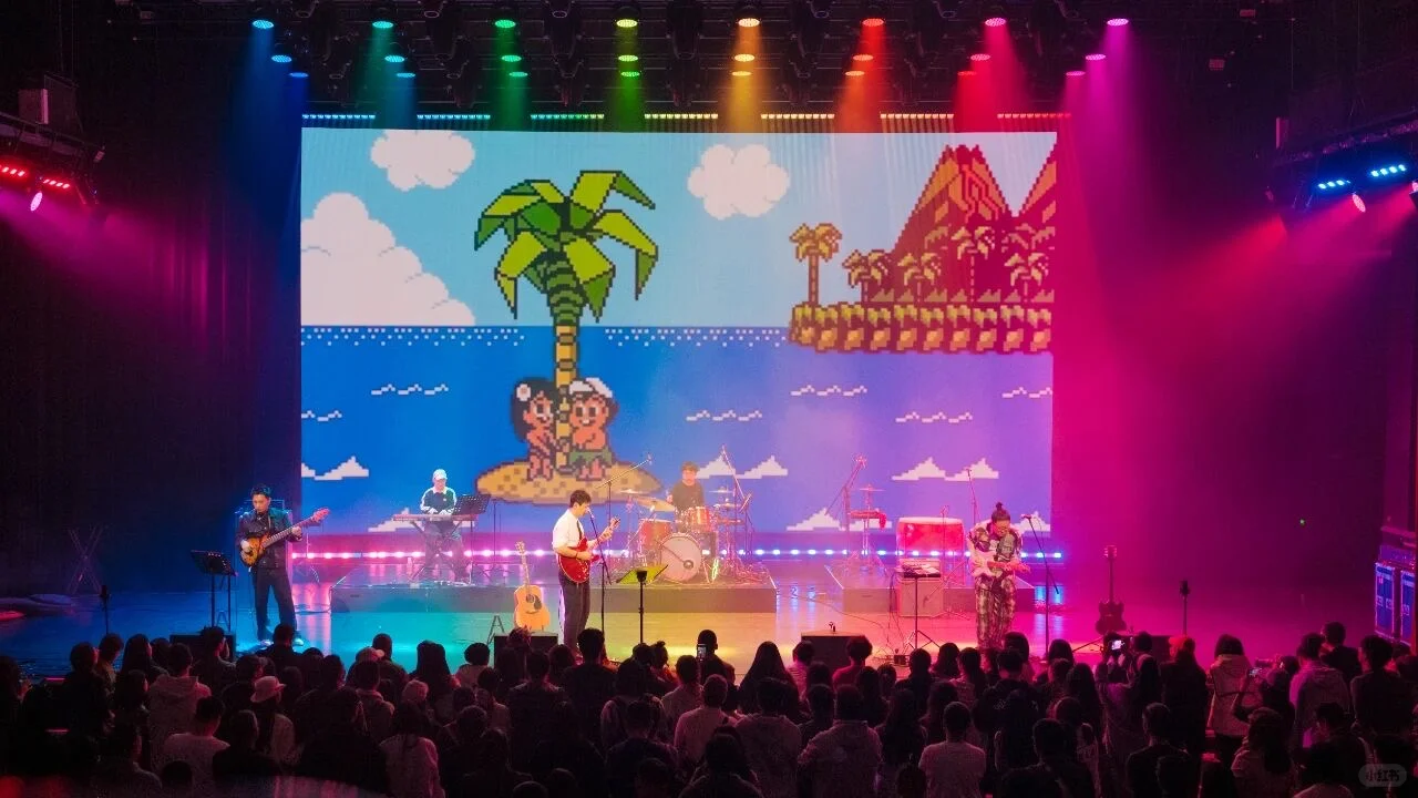 金曲唤醒回忆，唱响冬日怀旧之夜🎤