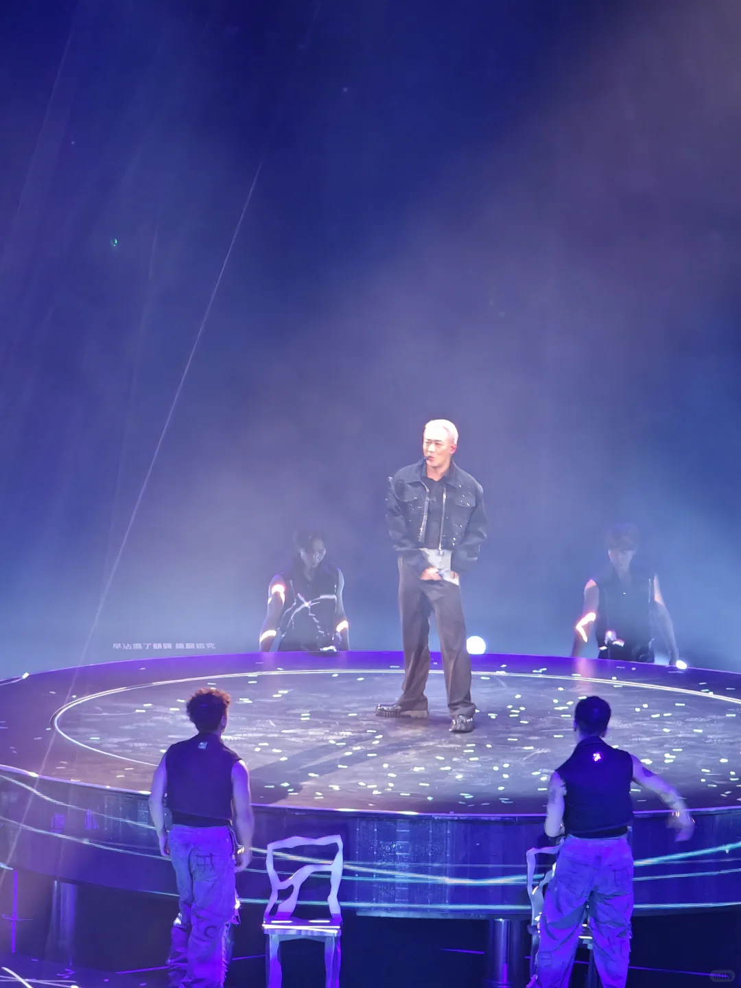 林峯重庆演唱会 90后的回忆回来了