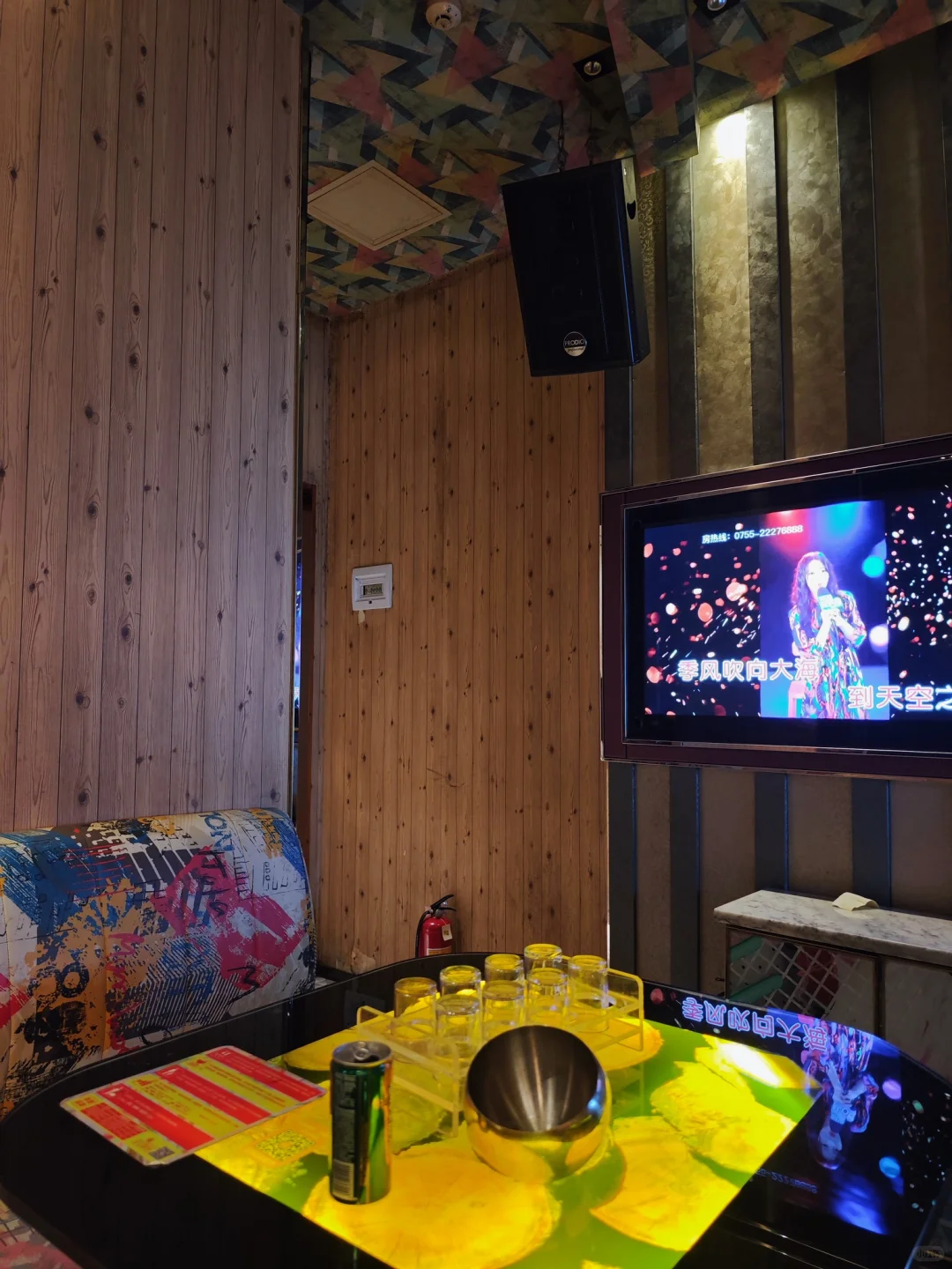 深圳罗湖口岸KTV｜冬天边吃牛杂煲边唱歌🎤