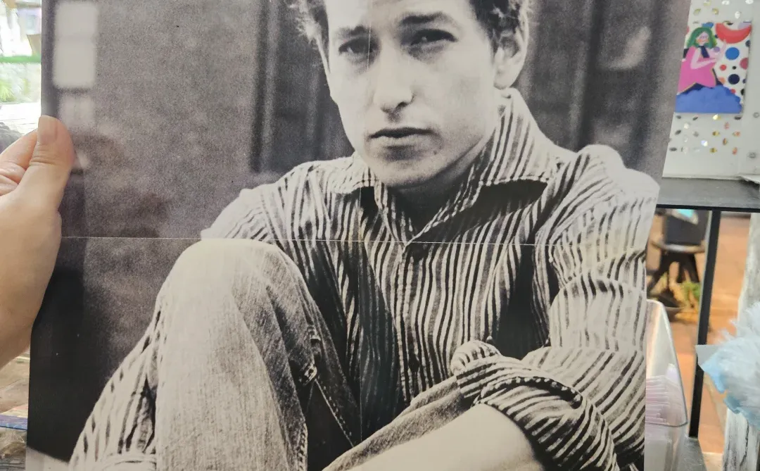 🎸迪伦指南 | 藏着海报与黑胶美学