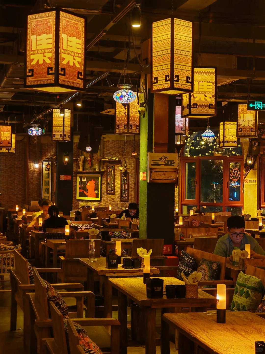 深夜民谣集🥃总有一杯微醺在静候你