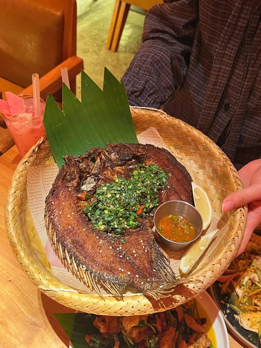 江门新开的民谣小酒馆👉🏻氛围感up ！！！