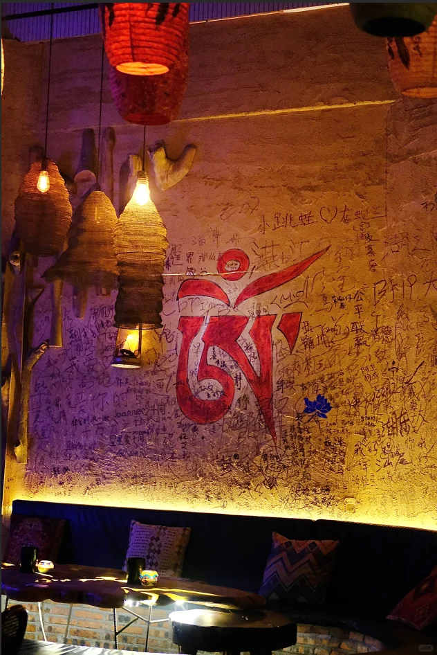 四会的夜,总要有一次为「风马民谣」的温柔