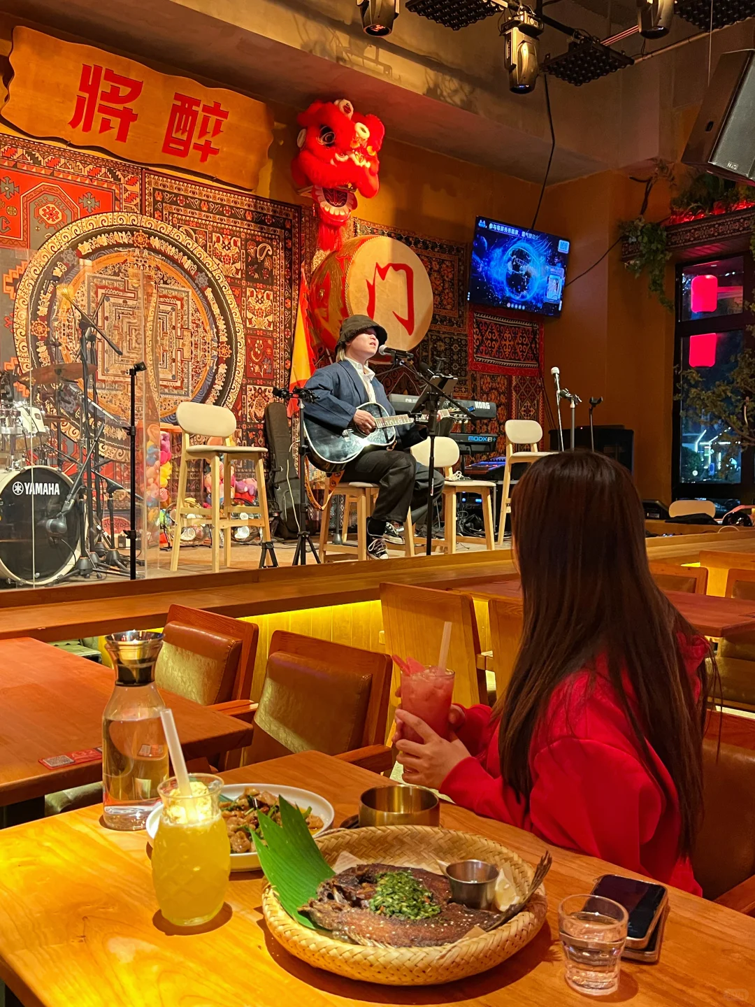 江门新开的民谣小酒馆👉🏻氛围感up ！！！