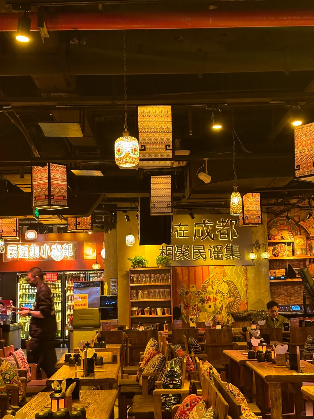 🎵 民谣集 | 邂逅城市里的诗意角落 🌙