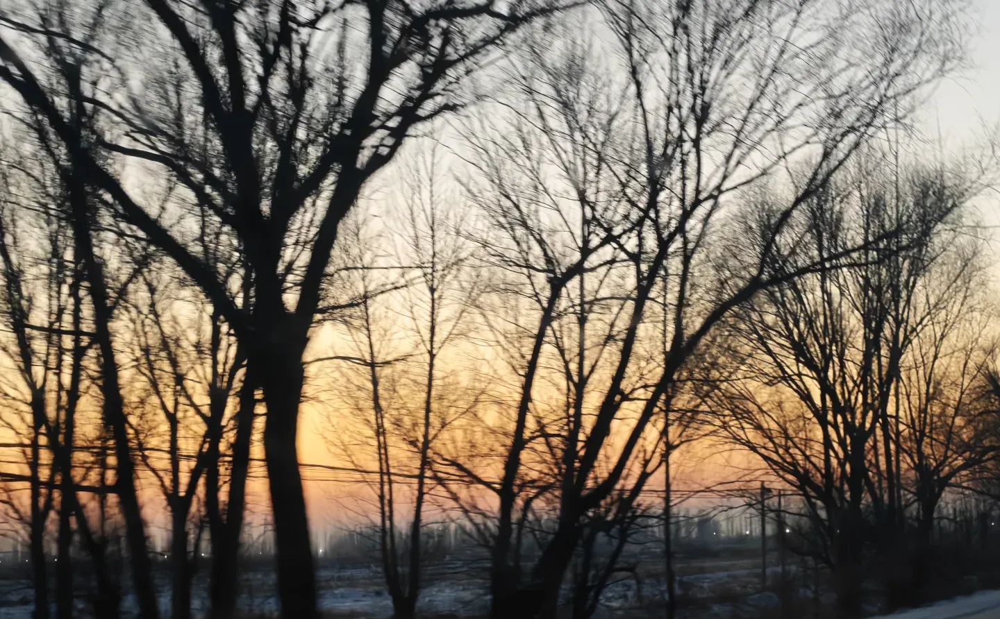 落日与老歌，缝补一天的倦怠