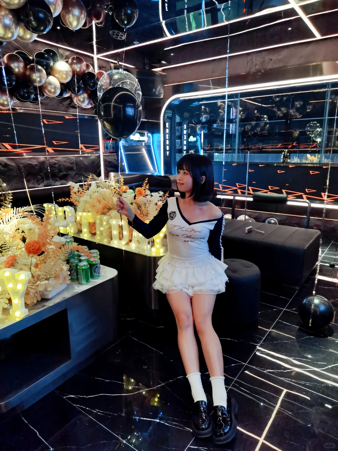 🥳广州KTV卷成这样了,生日超出片🎉