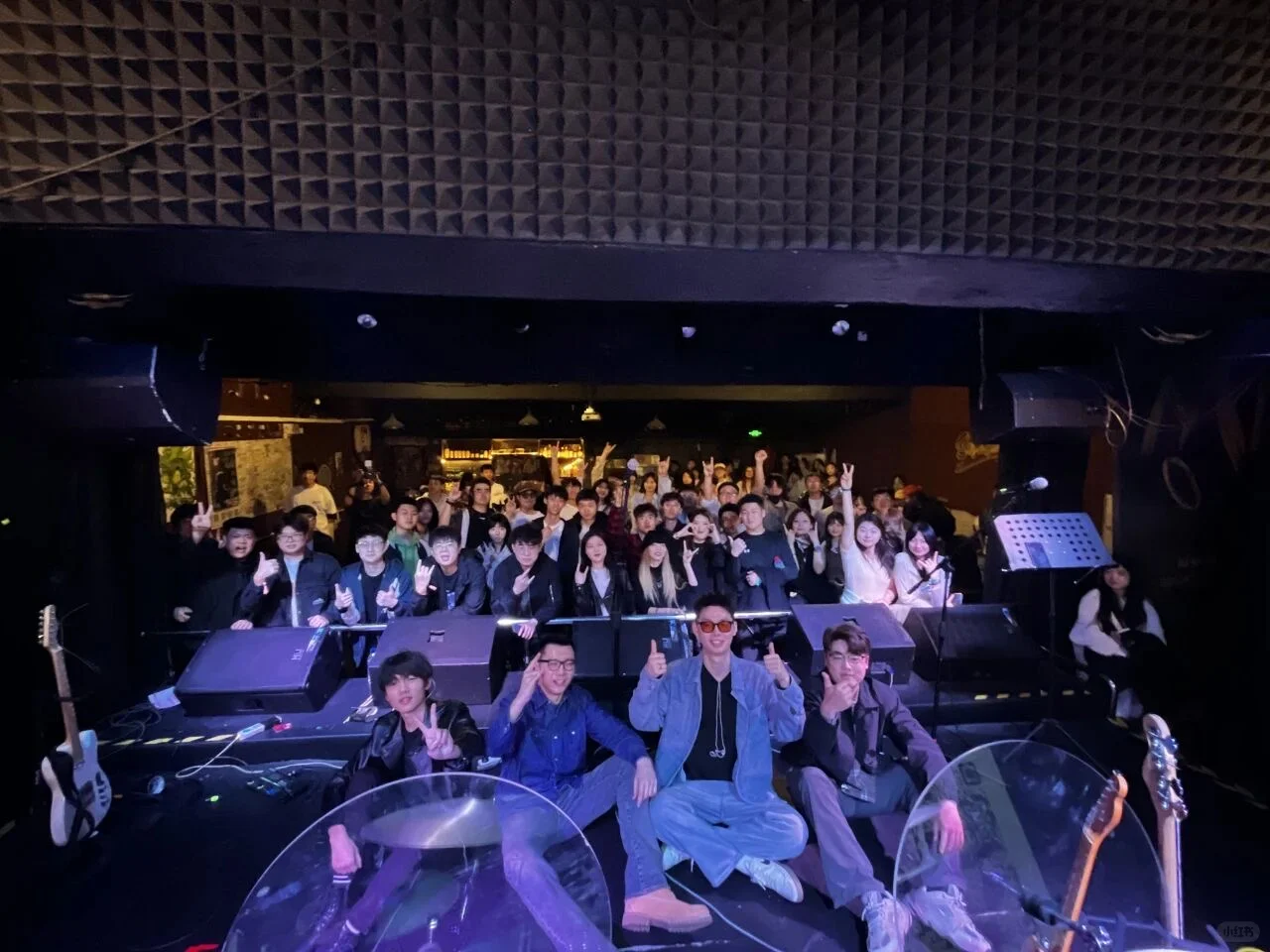 「拆墙记」沉默呼救 x 地西泮 | 联合摇滚专场