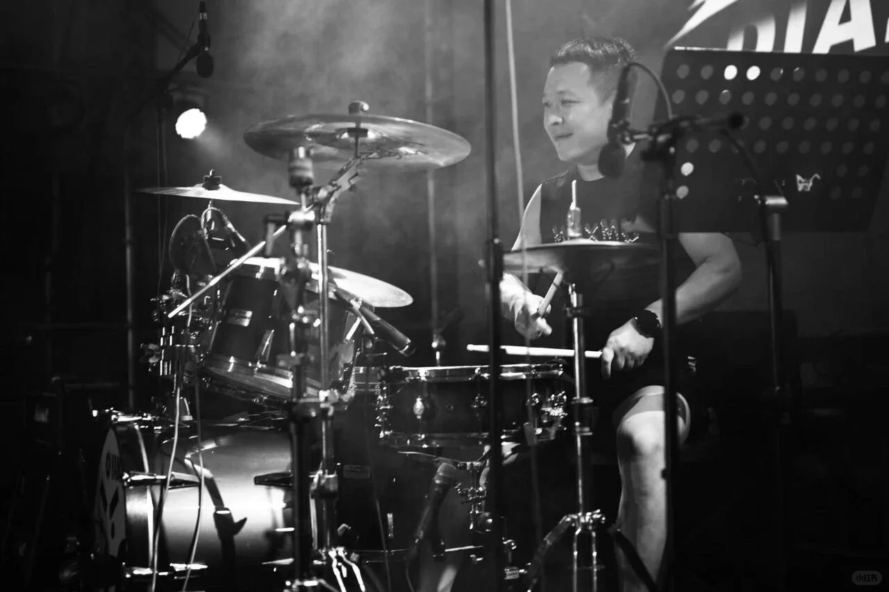 「拆墙记」沉默呼救 x 地西泮 | 联合摇滚专场