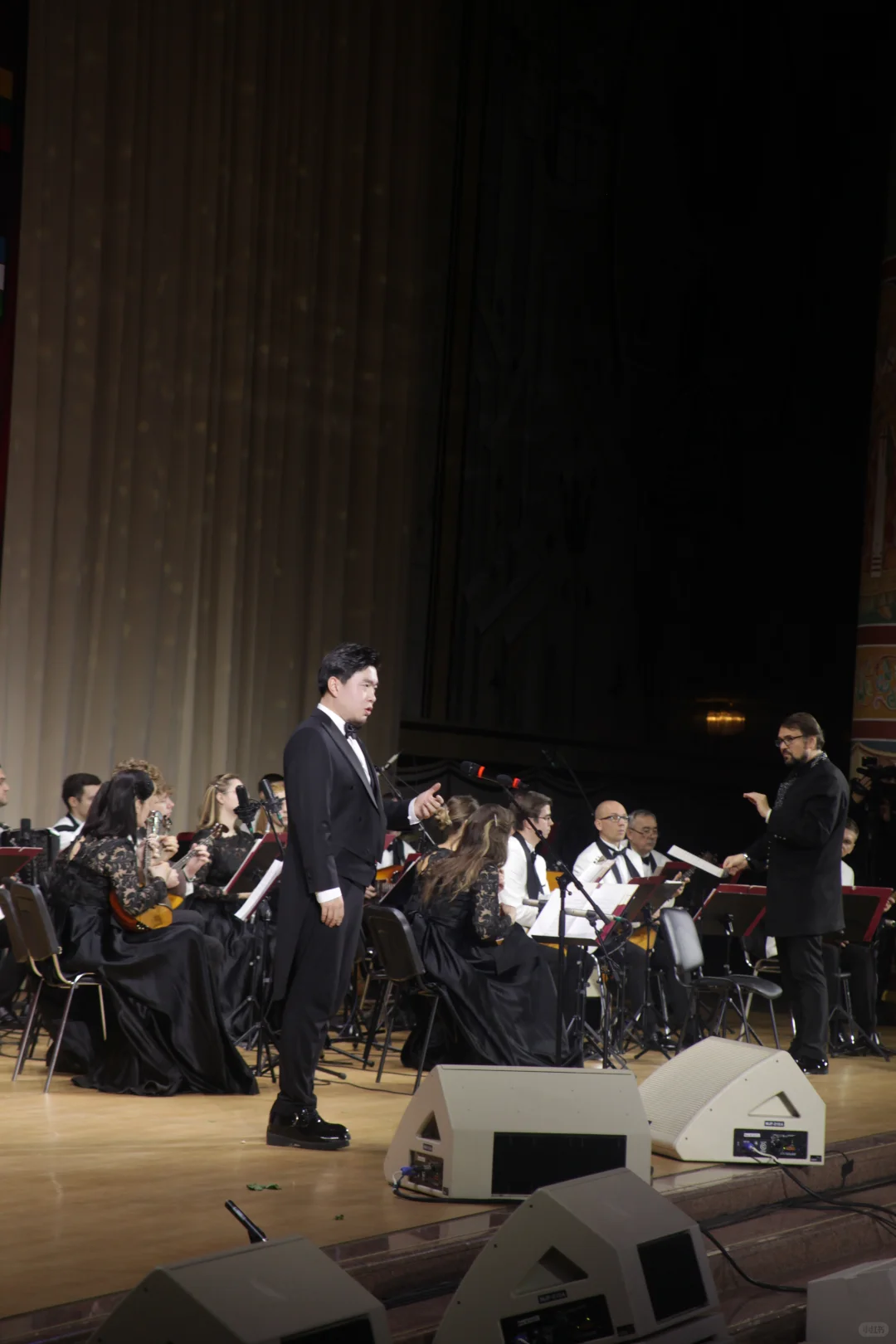 入围了俄罗斯最大艺术歌曲大赛的决赛并获奖