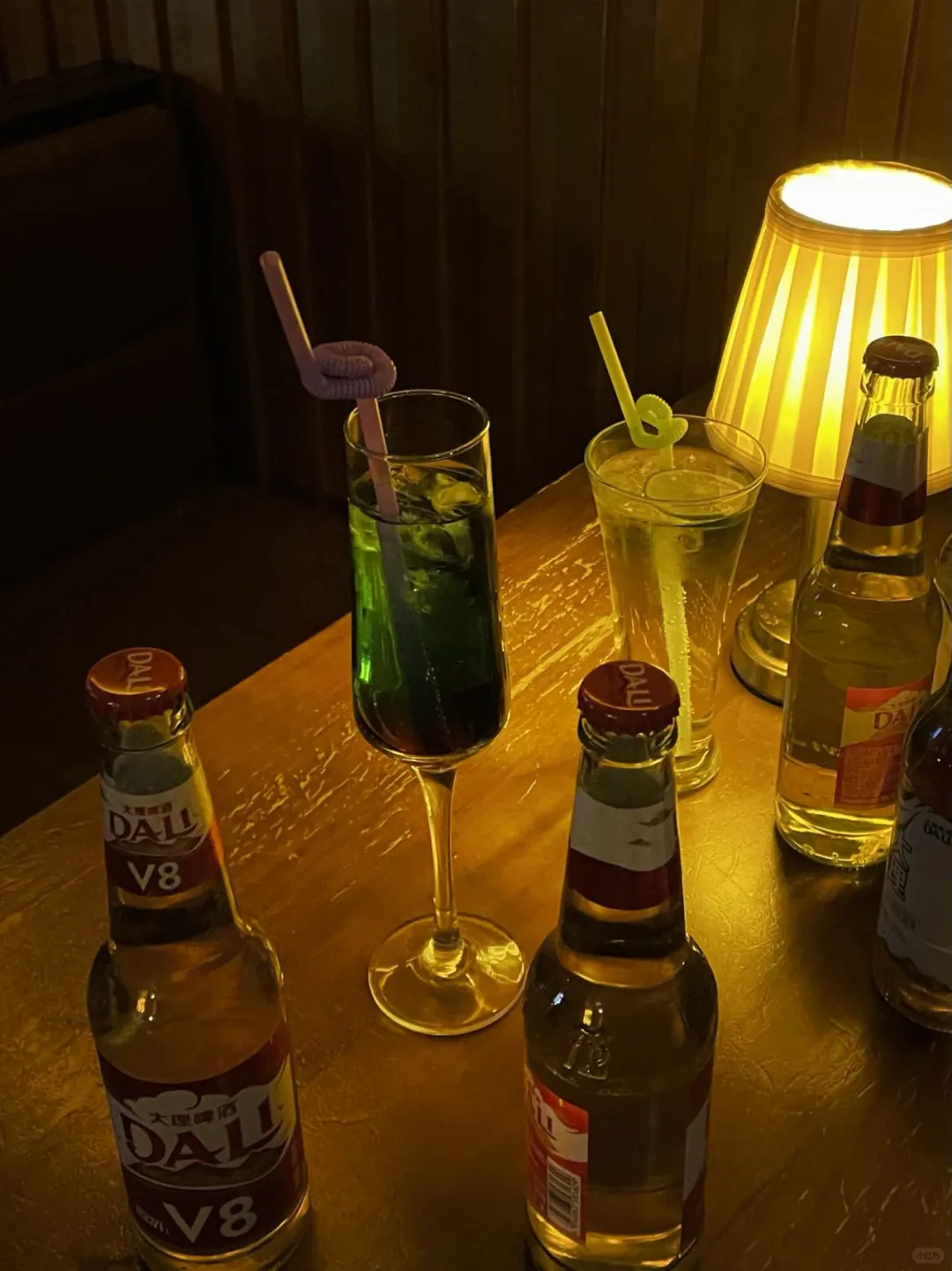 民谣爱好者狂喜🎶野鸽子酒馆的live秀太绝