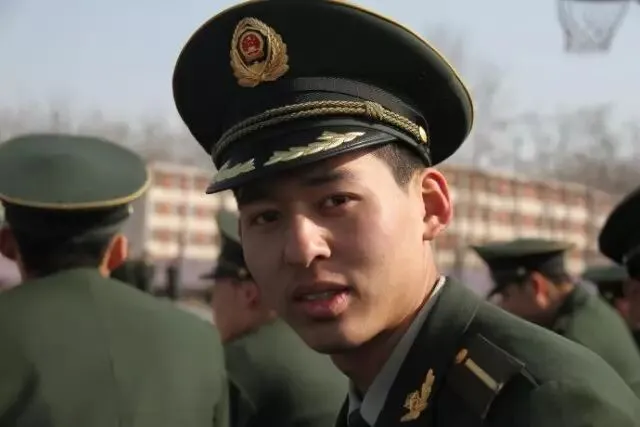 90后现实版“妹承兄志”,这首歌让网友泪如泉涌!