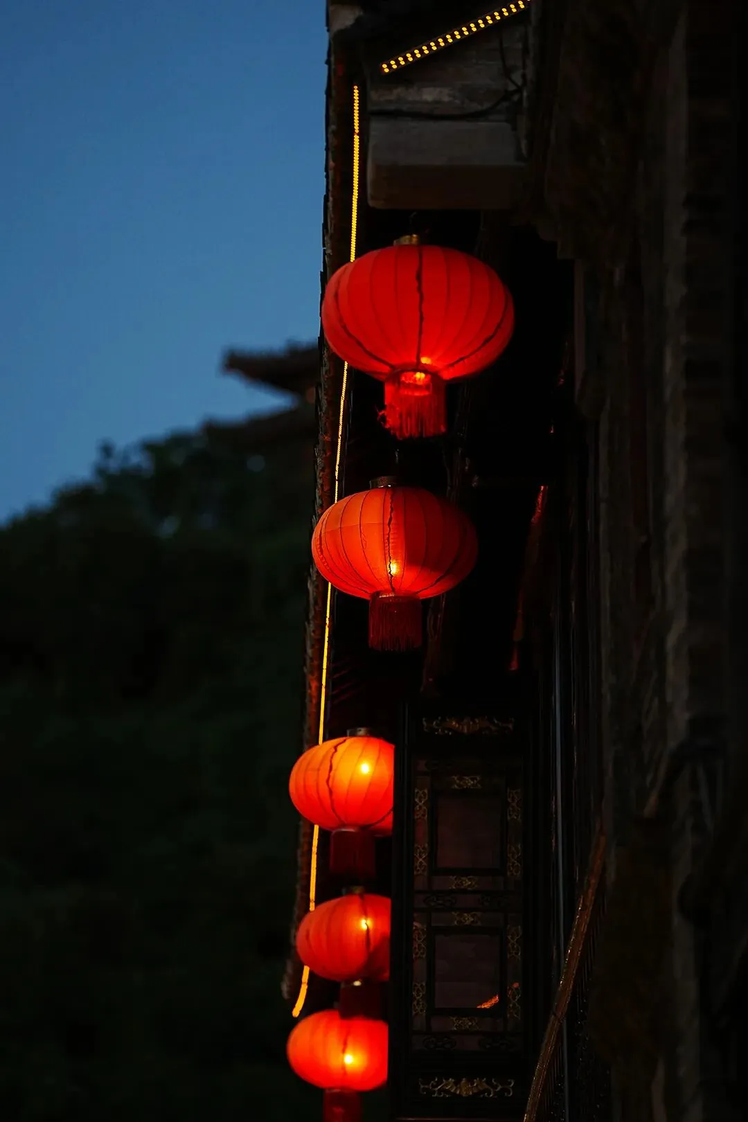 中老年暖心流行音乐清单:老歌藏暖意,新曲伴悠然,QQ音乐即搜即享