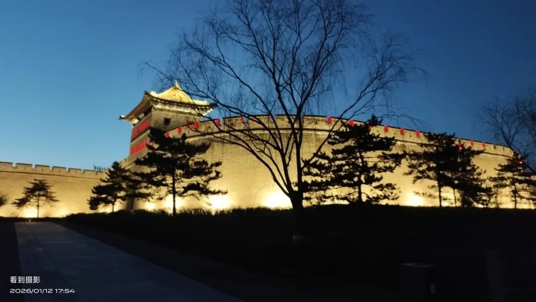 歌曲《A Snowflake's Dream》中的三句歌词翻译