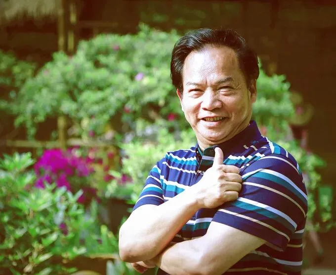 原创歌曲《啊!中国开封》绽放菊花文化节