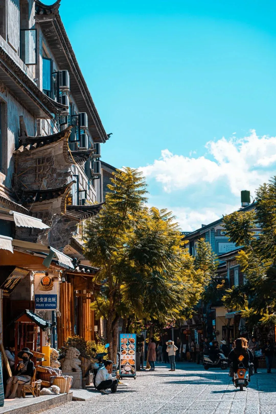 大理日记|双廊的咖啡馆里放着老歌,每一首都像在唱我自己