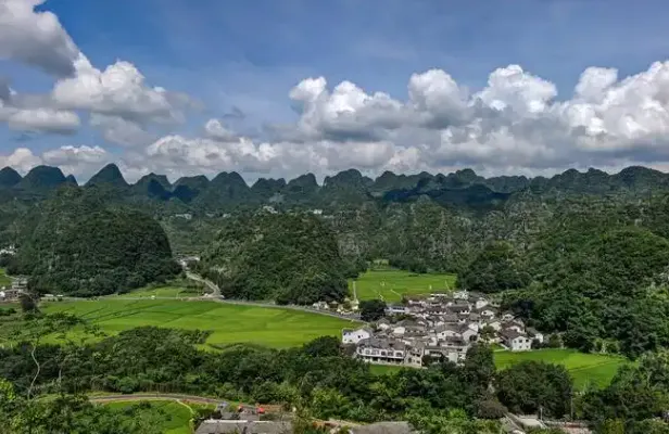 【歌曲歌词】余荣莹:山地颂歌(歌词)