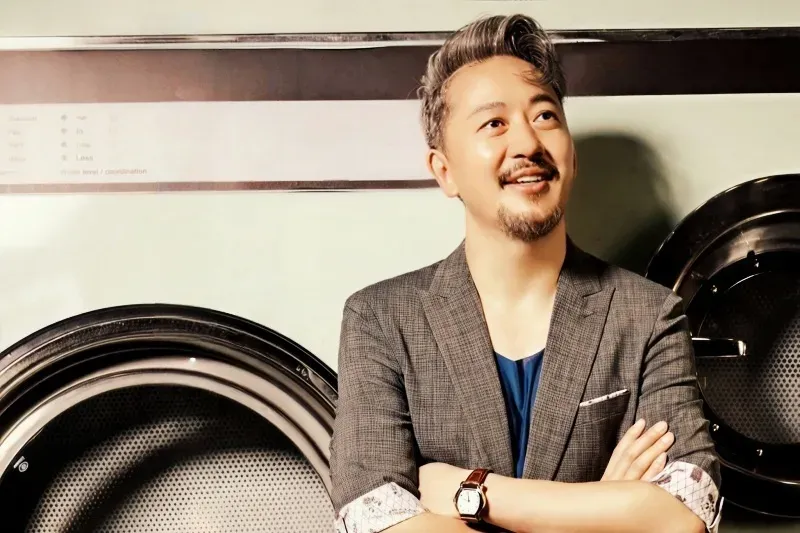 经典老歌丨阿古拉《思念陪着鸿雁飞》旋律优美,歌声醇厚醉人
