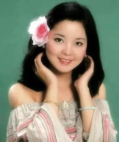 今夜十九首金曲,带你闪回80年代!