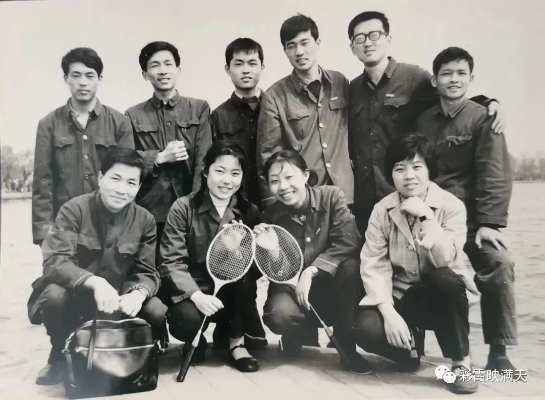 晓边如歌78. 彩云追月