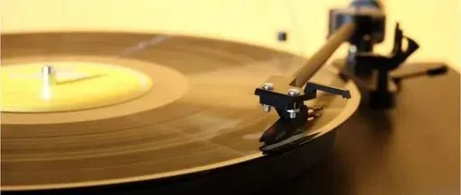收藏倾听:50首中国著名歌唱家的代表歌曲