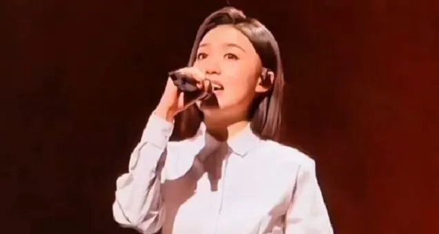 一歌跨山海:《珊瑚颂》的三版与时代共鸣