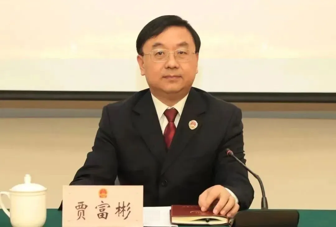 单县一中校友贾富彬创作歌曲《你一直在远方》献礼家乡