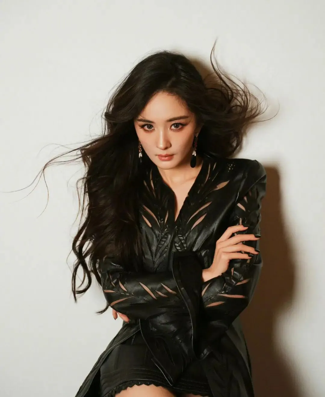 歌曲没有那么多,演技没那么好,为什么杨幂还能一直红?