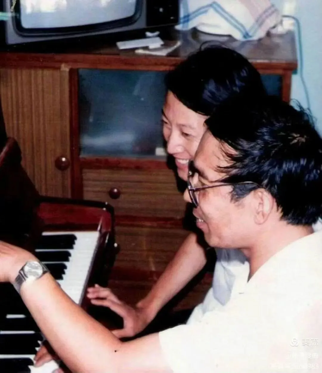 酸甜苦辣都是歌——《心愿——伍嘉冀歌曲集》序