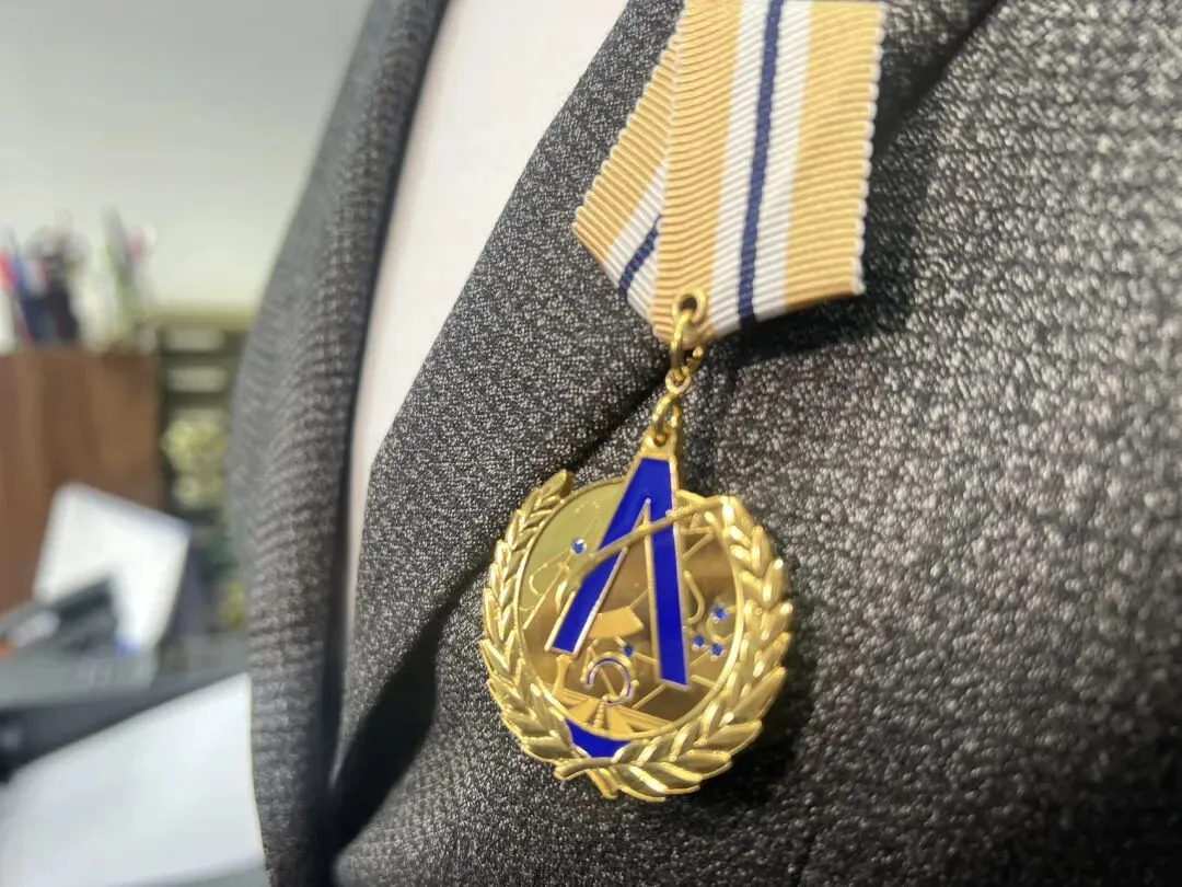 方寸勋章里的天路长歌