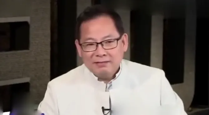 只因上春晚唱了一首歌,他被封杀14年,如今身价过亿,无偿捐给祖国!