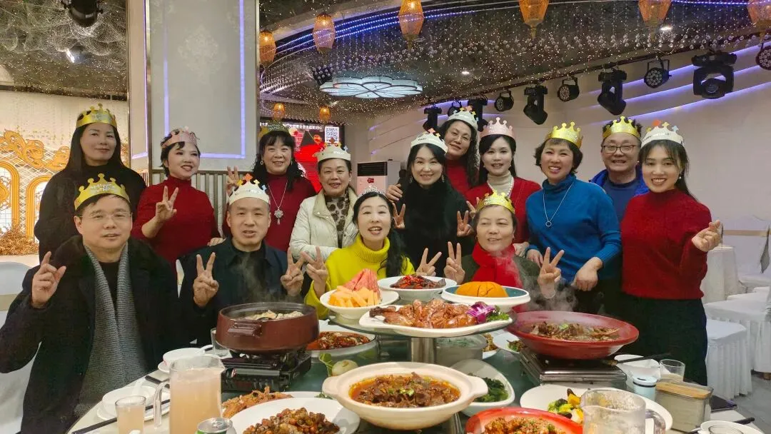 以歌为礼,以爱相聚|欢乐合唱团一季度集体生日会温情启幕