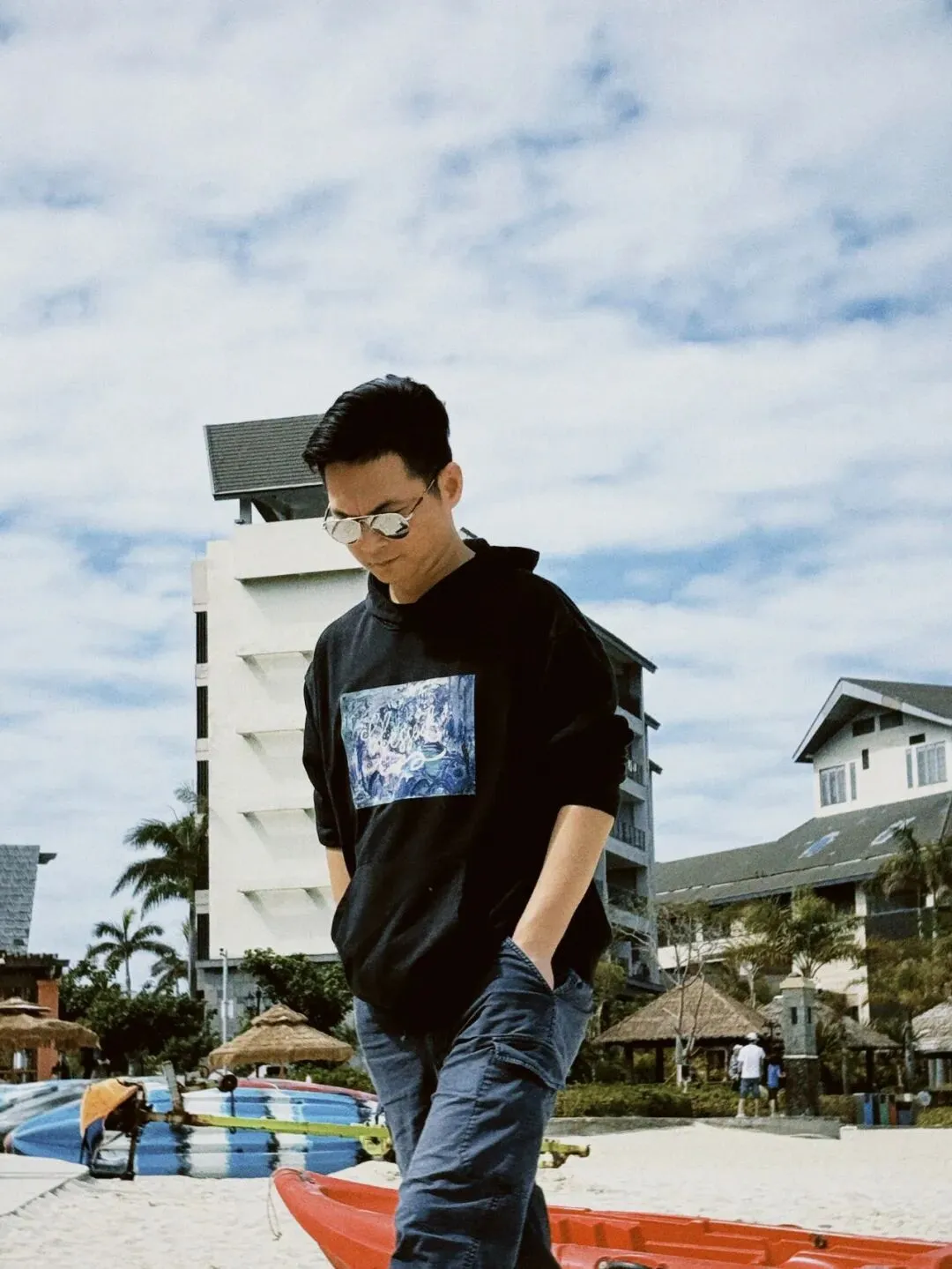 写一首歌只要10秒,活出一首歌却要一辈子.