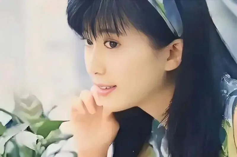 经典老歌丨孟庭苇《没有情人的情人节》深情演绎,唱出了多少人的心声