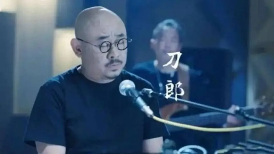 听歌曲/《祝酒歌》:刀郎深情演绎的豪迈祝福之歌