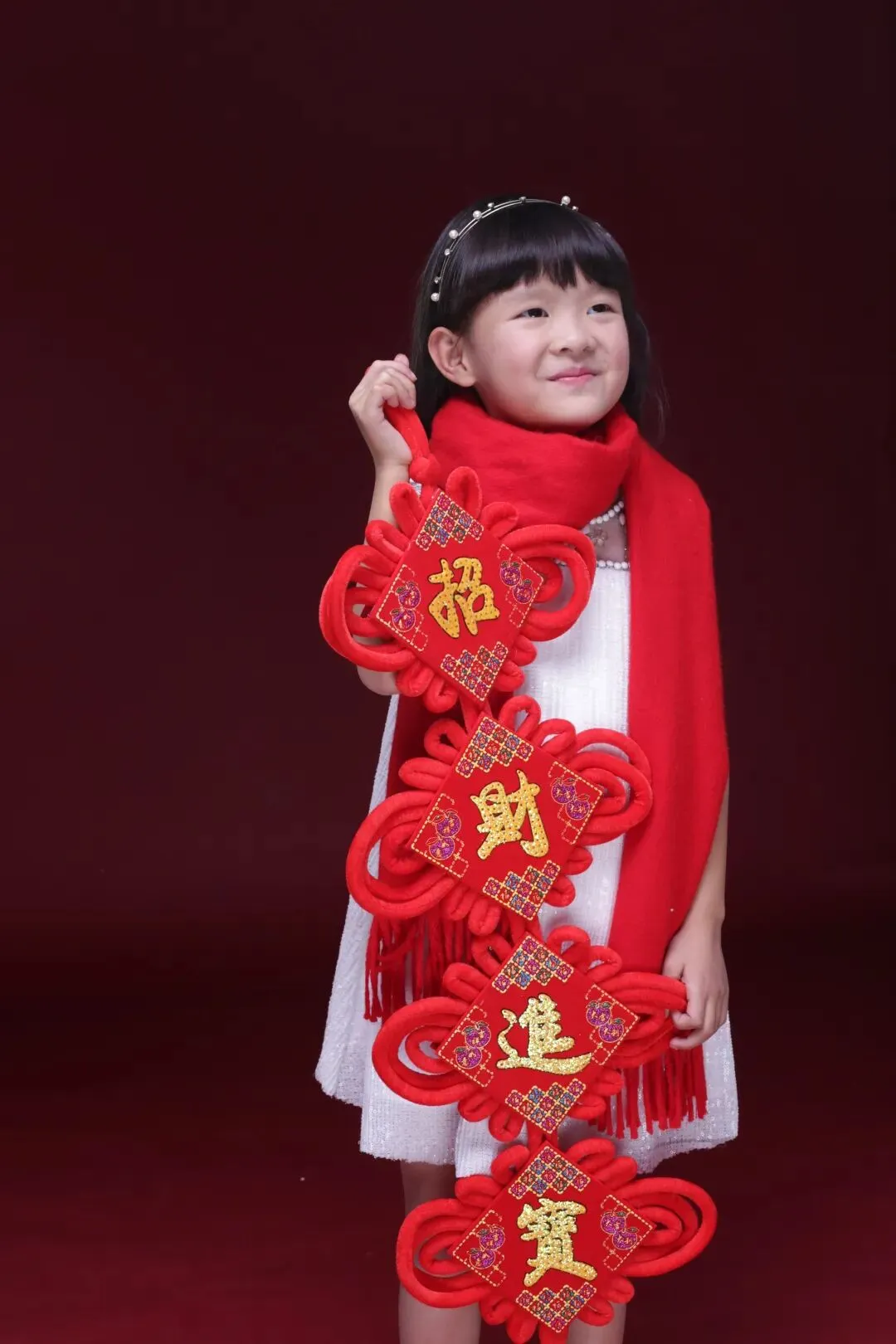 灯火可亲,年味如歌——原创绘本《春节——辞旧迎新过大年》里的民族温度(中文版见后)