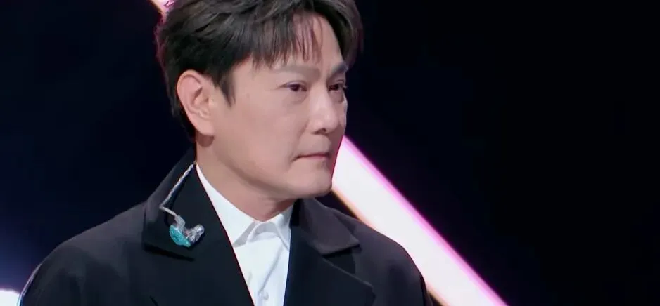 音综《有歌2》第八期,欢子被梁源表扬了!