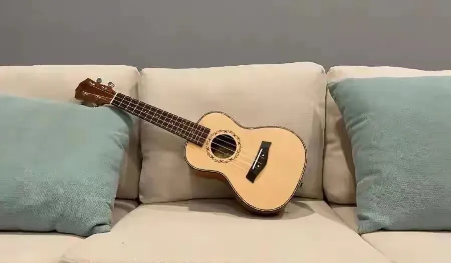 那些隐藏在歌曲中的乐器SOLO---尤克里里