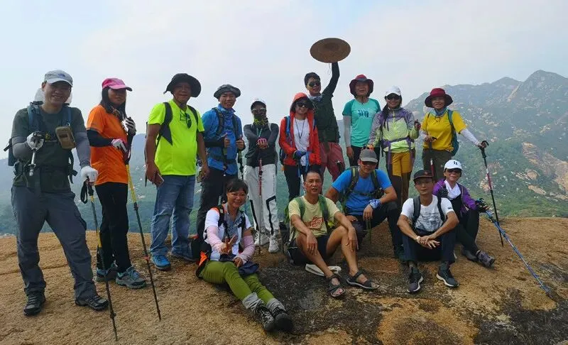 踏山而行,逐风而歌|赴台山摩天顶,与山野共赴自由