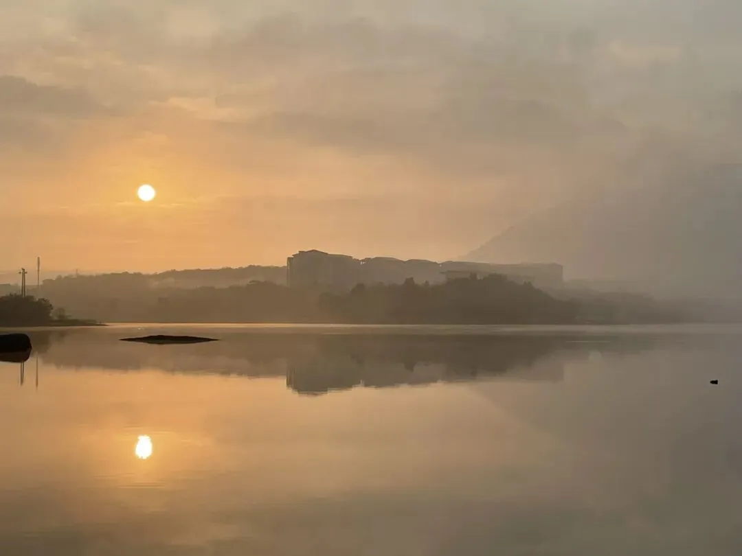 鹭湖行歌2  | 《巡天鹤步记》初稿三十四