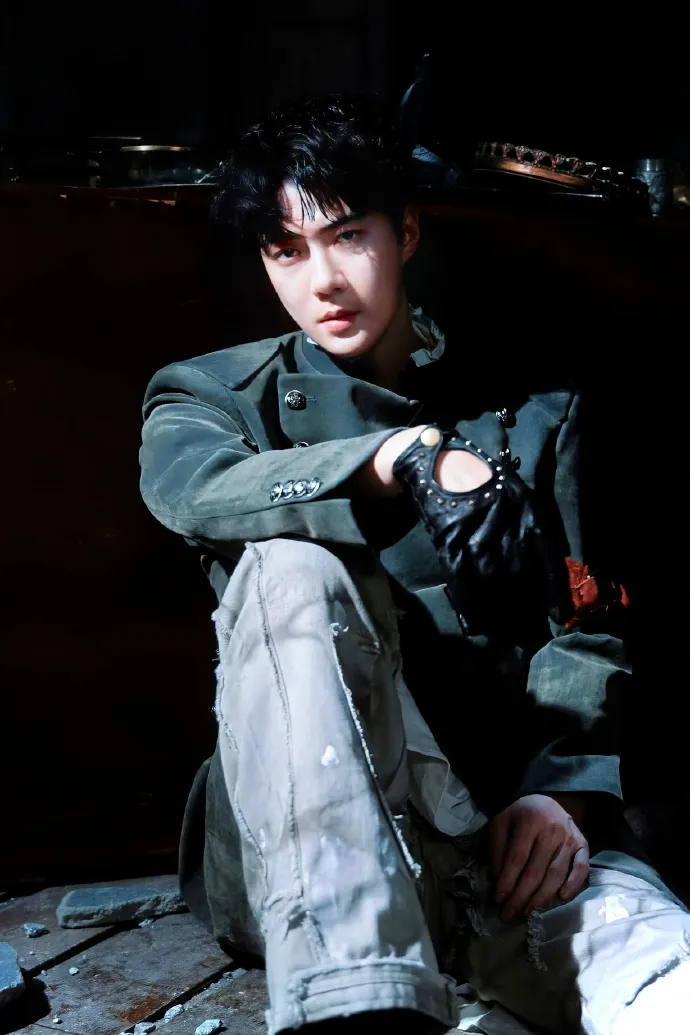 EXO打歌服:这套造型必须永久珍藏!