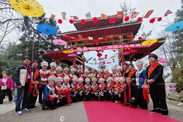 文艺闹新春 | 侗歌绕山乡,年味漫苗岭